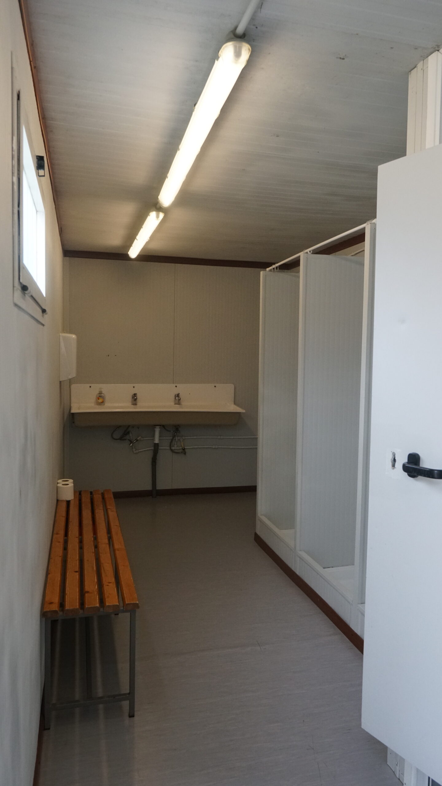 Baños exteriores (interior)