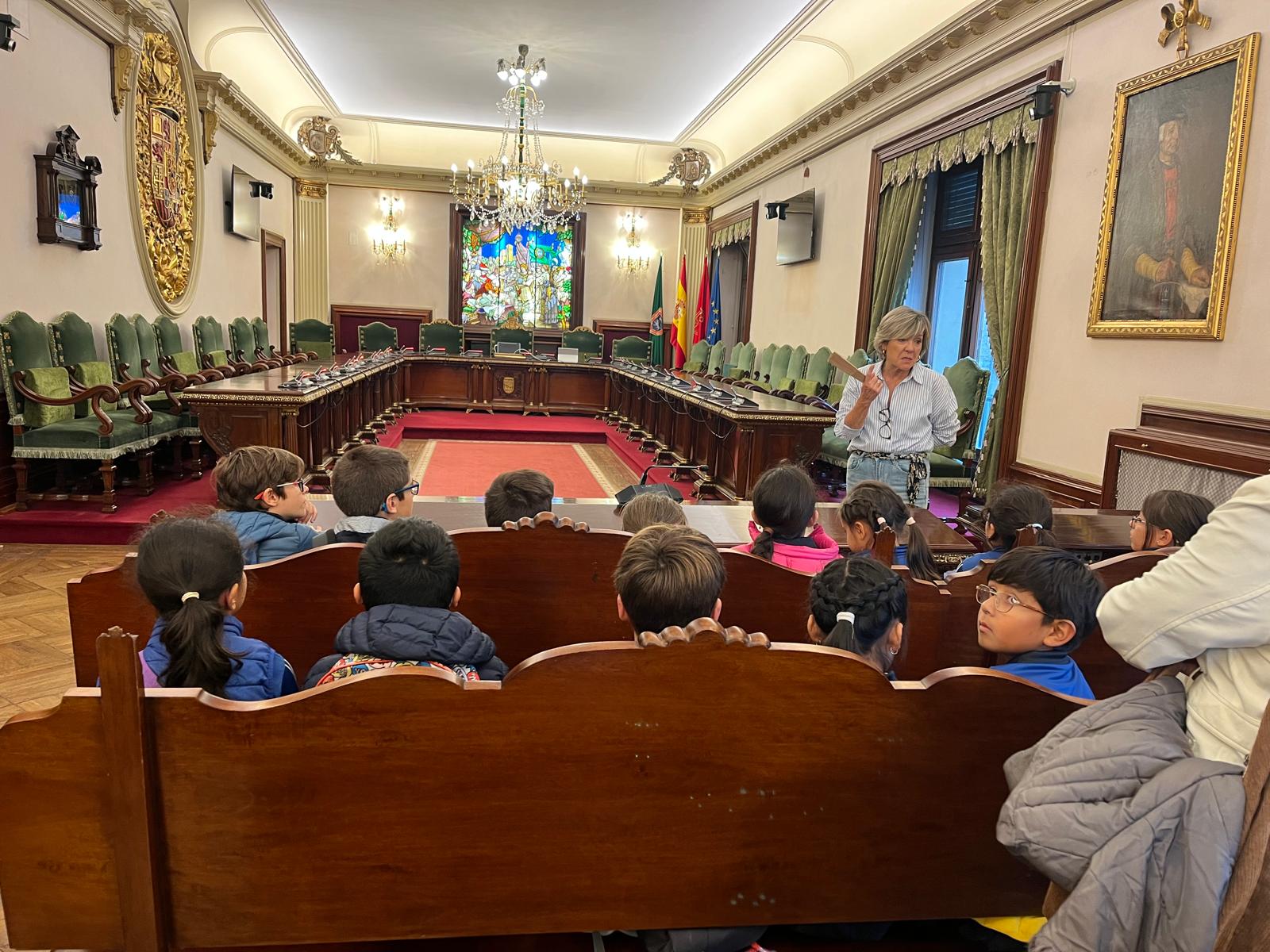 Primaria. Excursion ayuntamiento