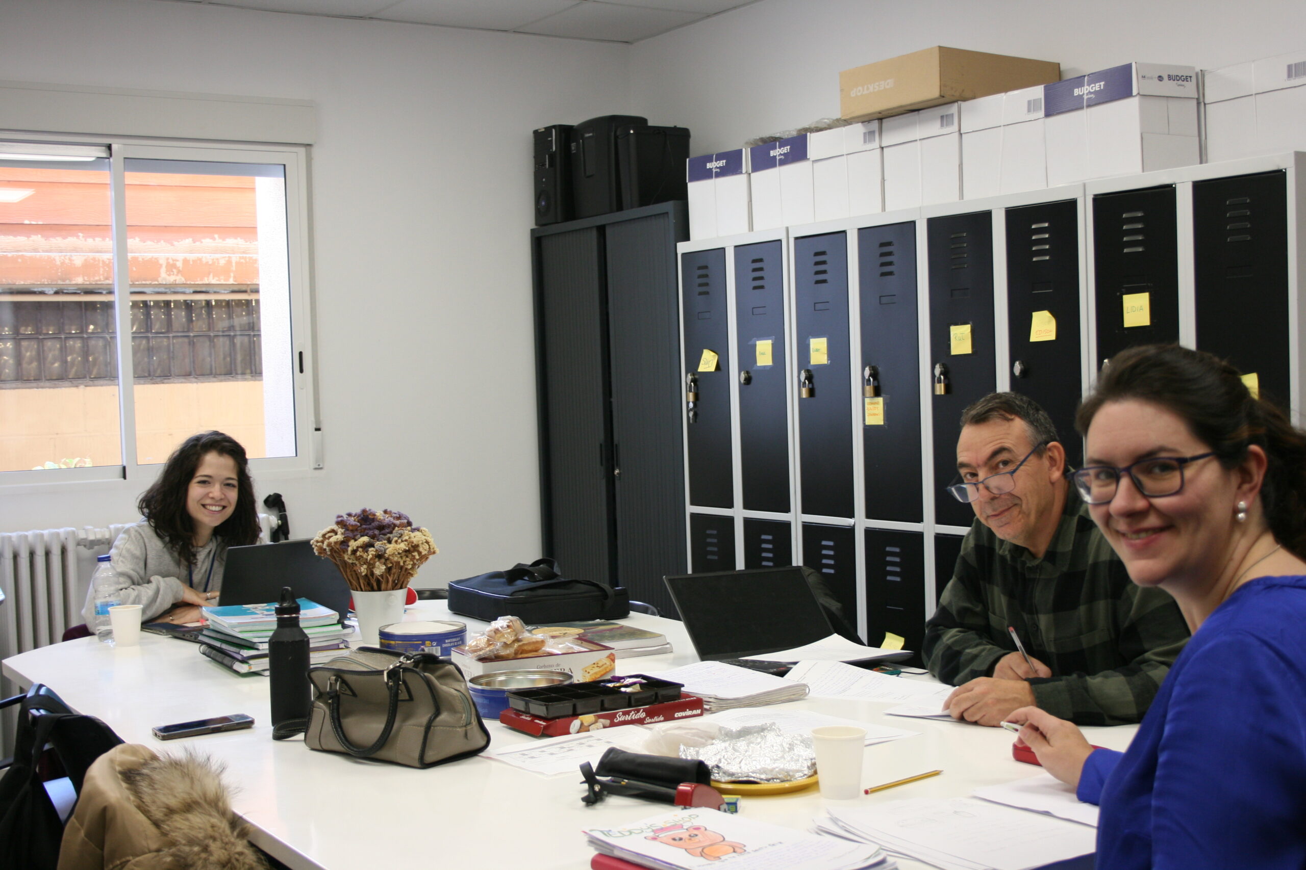 Secundaria. Sala de profesors